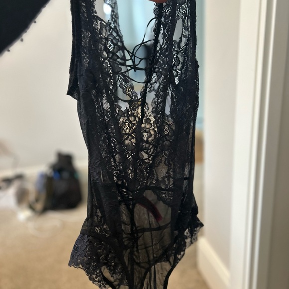 Lingerie Teddy Bundle! (Victoria’s Secret, LaSenza) Size small - Picture 9 of 10